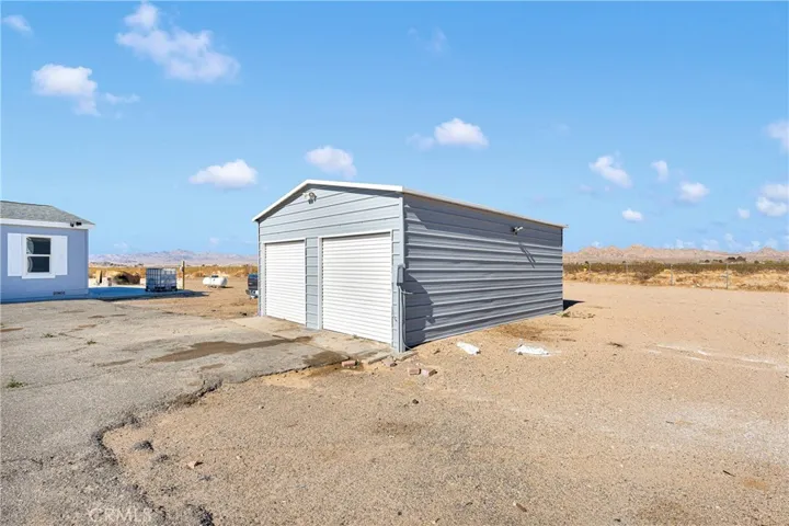 36090 Old Woman Springs Road, Lucerne Valley, California 92356