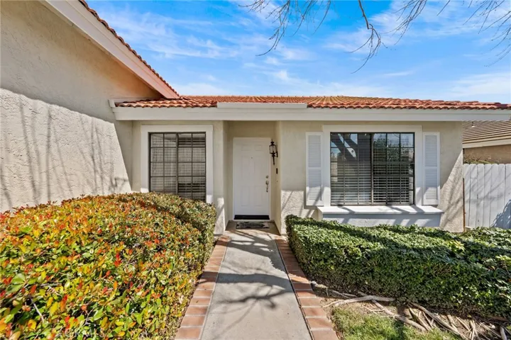 39608 Firethorn Court, Murrieta, California 92563