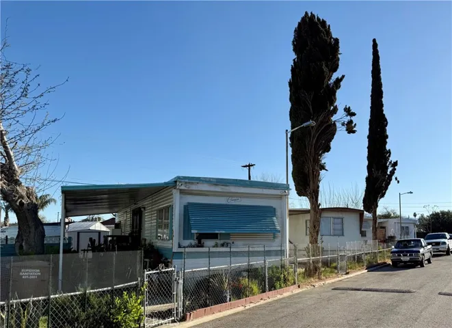 721 Oswell Street, Bakersfield, California 93306