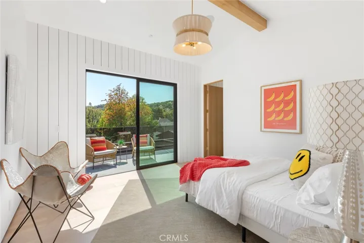 4601 Vista De Oro Avenue, Woodland Hills, California 91364