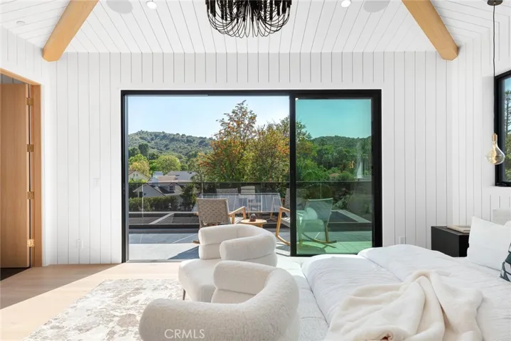 4601 Vista De Oro Avenue, Woodland Hills, California 91364