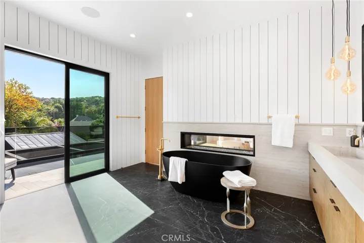 4601 Vista De Oro Avenue, Woodland Hills, California 91364