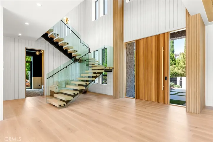 4601 Vista De Oro Avenue, Woodland Hills, California 91364