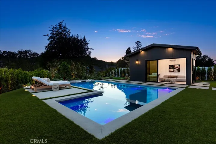 4601 Vista De Oro Avenue, Woodland Hills, California 91364