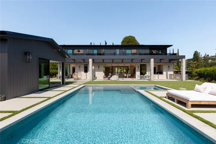 4601 Vista De Oro Avenue, Woodland Hills, California 91364