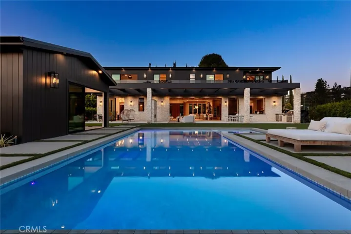 4601 Vista De Oro Avenue, Woodland Hills, California 91364
