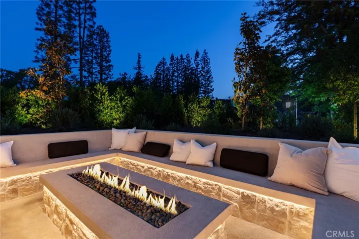 4601 Vista De Oro Avenue, Woodland Hills, California 91364