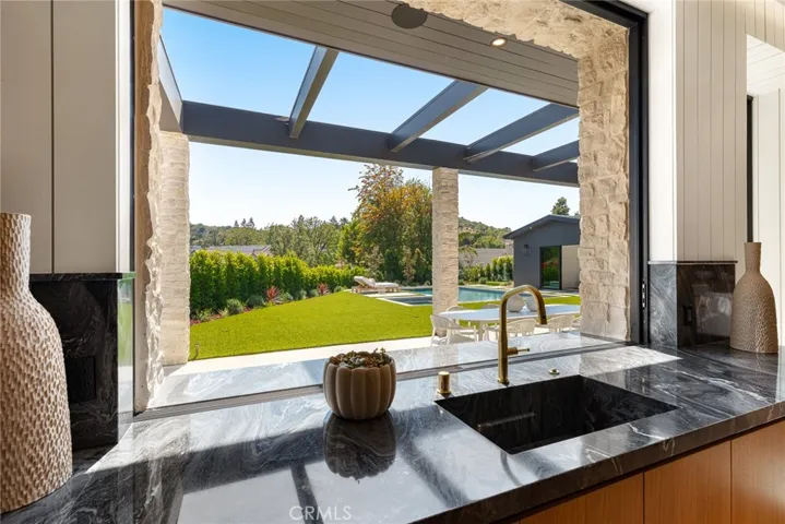 4601 Vista De Oro Avenue, Woodland Hills, California 91364