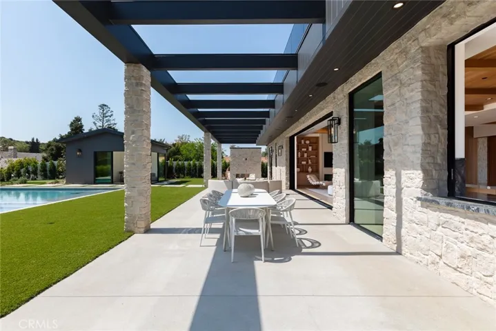 4601 Vista De Oro Avenue, Woodland Hills, California 91364