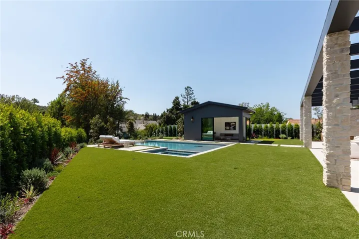 4601 Vista De Oro Avenue, Woodland Hills, California 91364