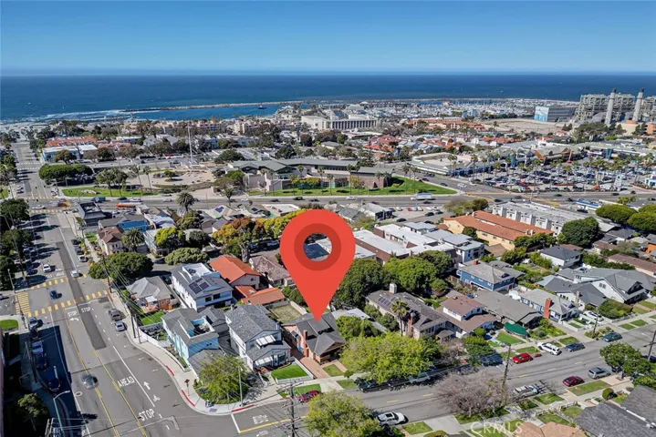 Just 4 short blocks to the Pacific Ocean and King Harbor!
