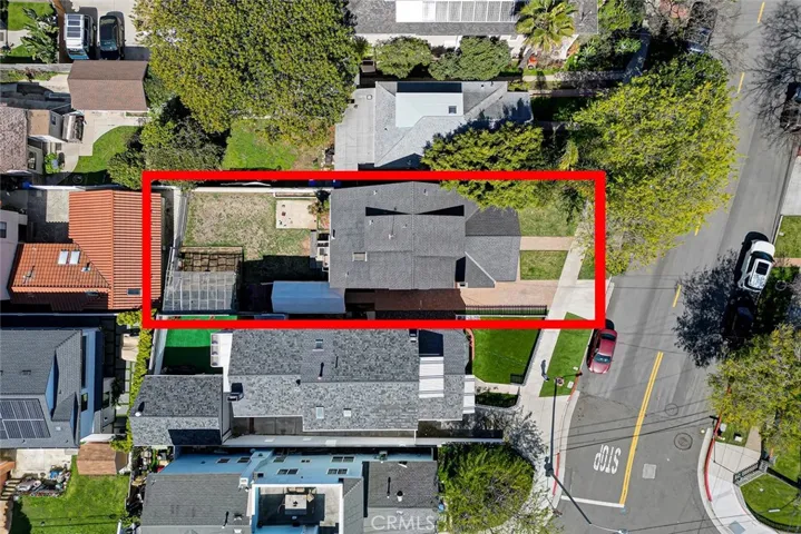 Large flat lot !
