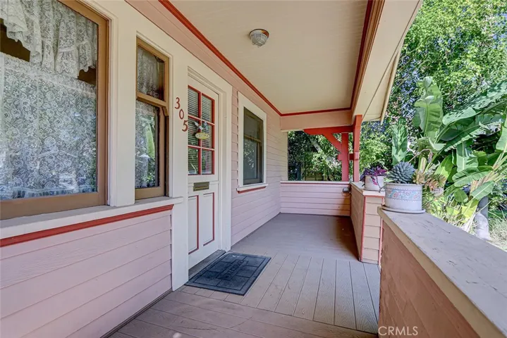 Can't you imagine morning coffee on this east facing front porch?
