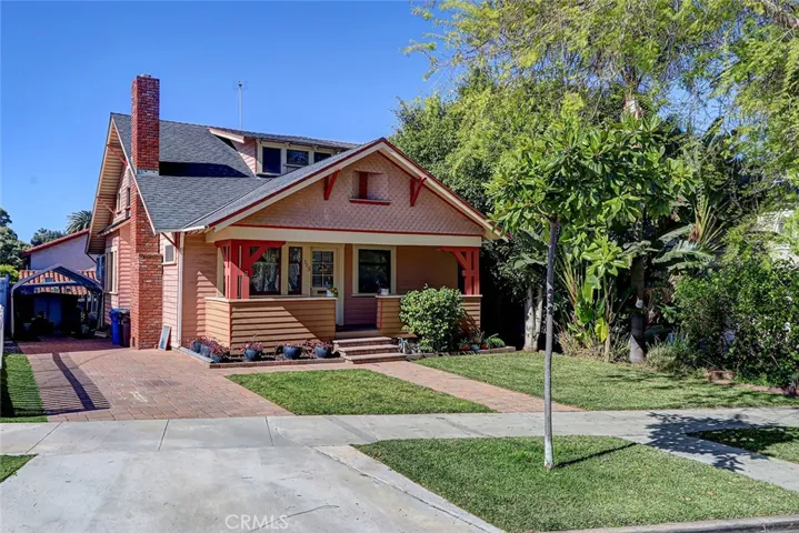 1912 Craftsman Single Family Home
