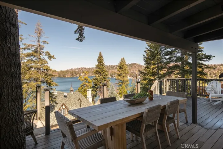 28923 Palisades Drive, Lake Arrowhead, California 92352