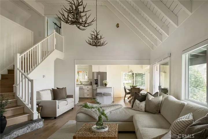 28923 Palisades Drive, Lake Arrowhead, California 92352