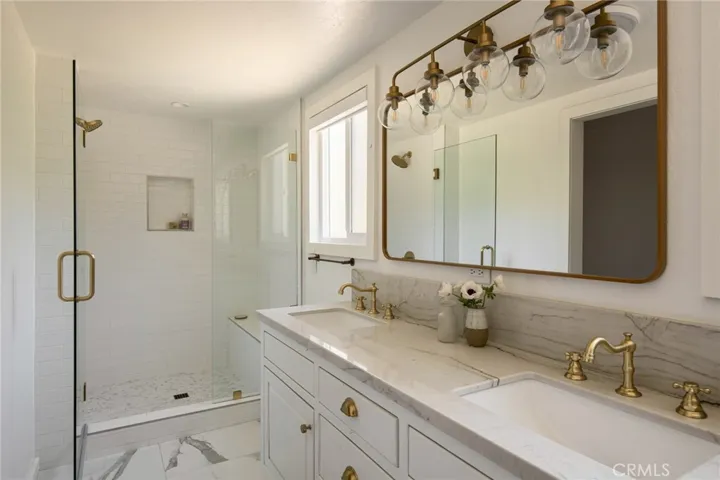 28923 Palisades Drive, Lake Arrowhead, California 92352