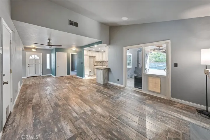 28450 Avion Circle, Castaic, California 91384