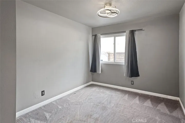28450 Avion Circle, Castaic, California 91384