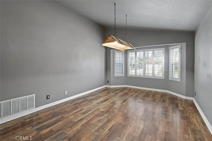 28450 Avion Circle, Castaic, California 91384