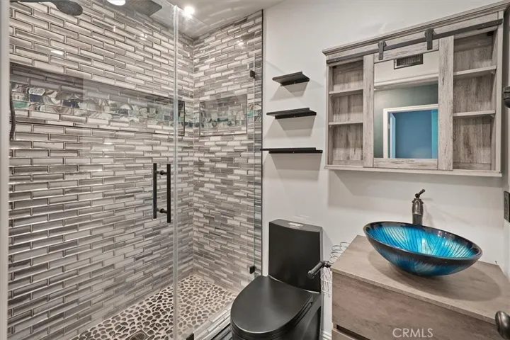 28450 Avion Circle, Castaic, California 91384