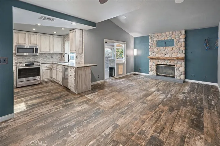 28450 Avion Circle, Castaic, California 91384