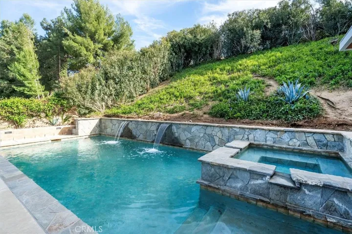 28450 Avion Circle, Castaic, California 91384