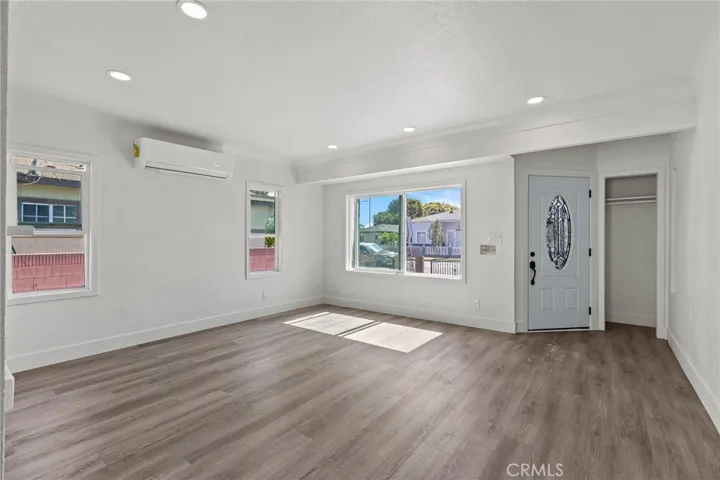 2367 Couts Avenue, Commerce, California 90040