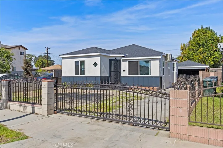 2367 Couts Avenue, Commerce, California 90040