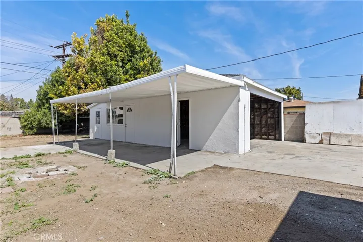 2367 Couts Avenue, Commerce, California 90040