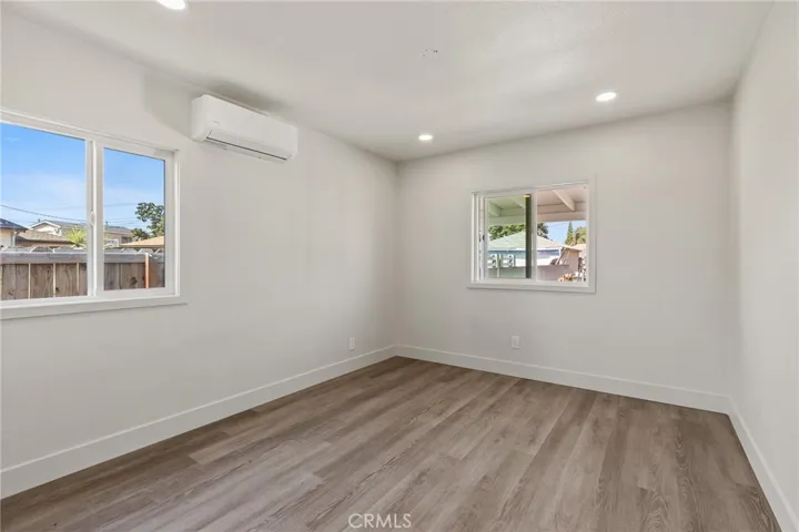 2367 Couts Avenue, Commerce, California 90040