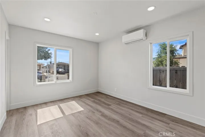 2367 Couts Avenue, Commerce, California 90040