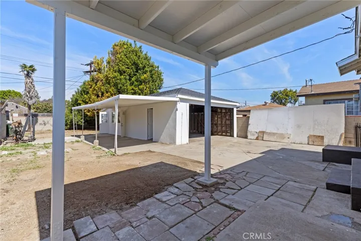 2367 Couts Avenue, Commerce, California 90040