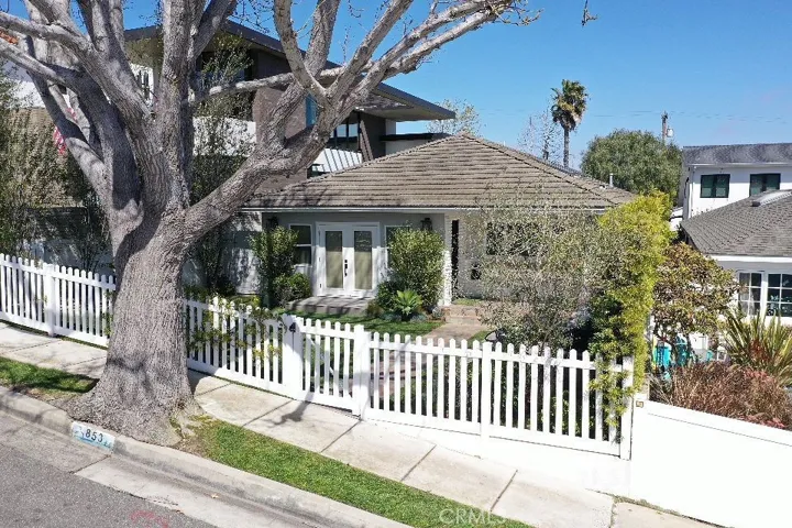 853 Avenue C, Redondo Beach, California 90277