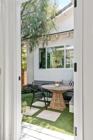 853 Avenue C, Redondo Beach, California 90277