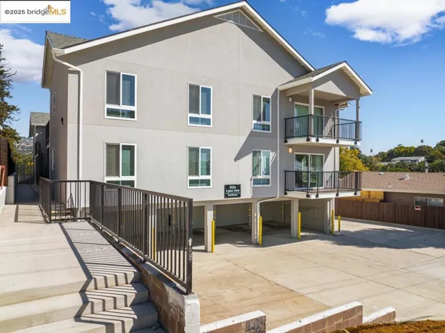 4124 Lyon Ave, Oakland, California 94601