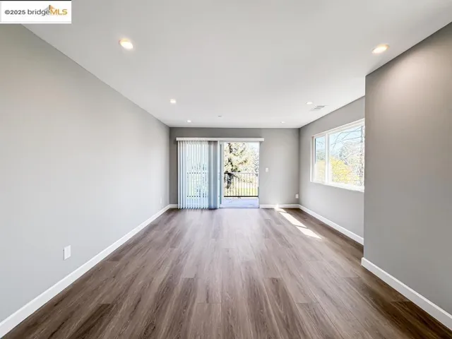 4124 Lyon Ave, Oakland, California 94601