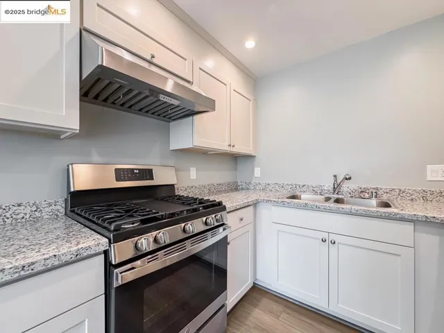 4124 Lyon Ave, Oakland, California 94601