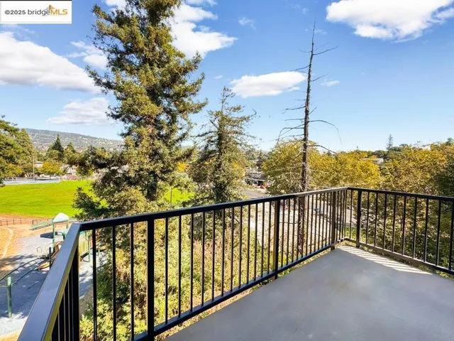 4124 Lyon Ave, Oakland, California 94601