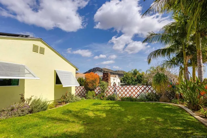 10129 Shaggybark Drive, Santee, California 92071