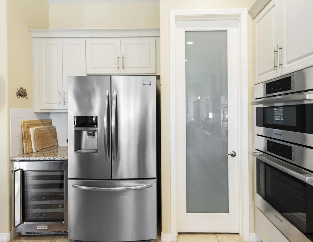 28541 W Natoma Drive, Cathedral City, California 92234 home-pic-6