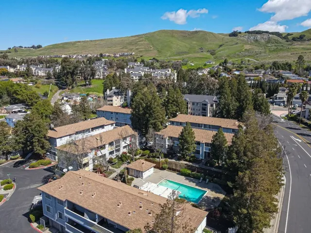 29629 Mountain Oak Court 46, Hayward, California 94544