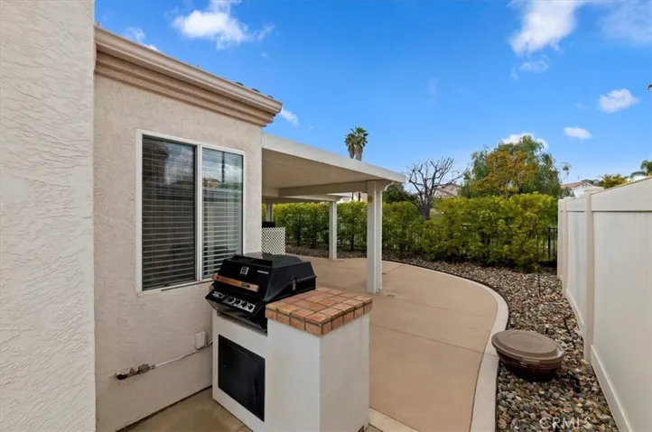 Convenient built-in BBQ