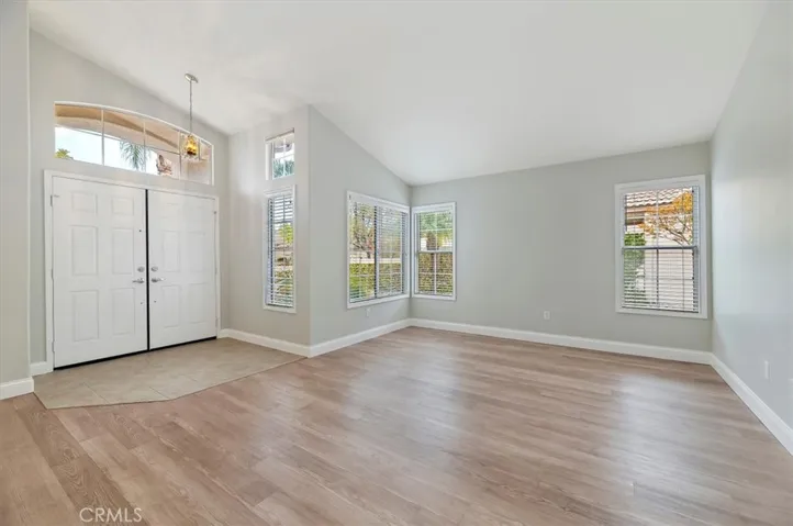 Spacious living and dining room