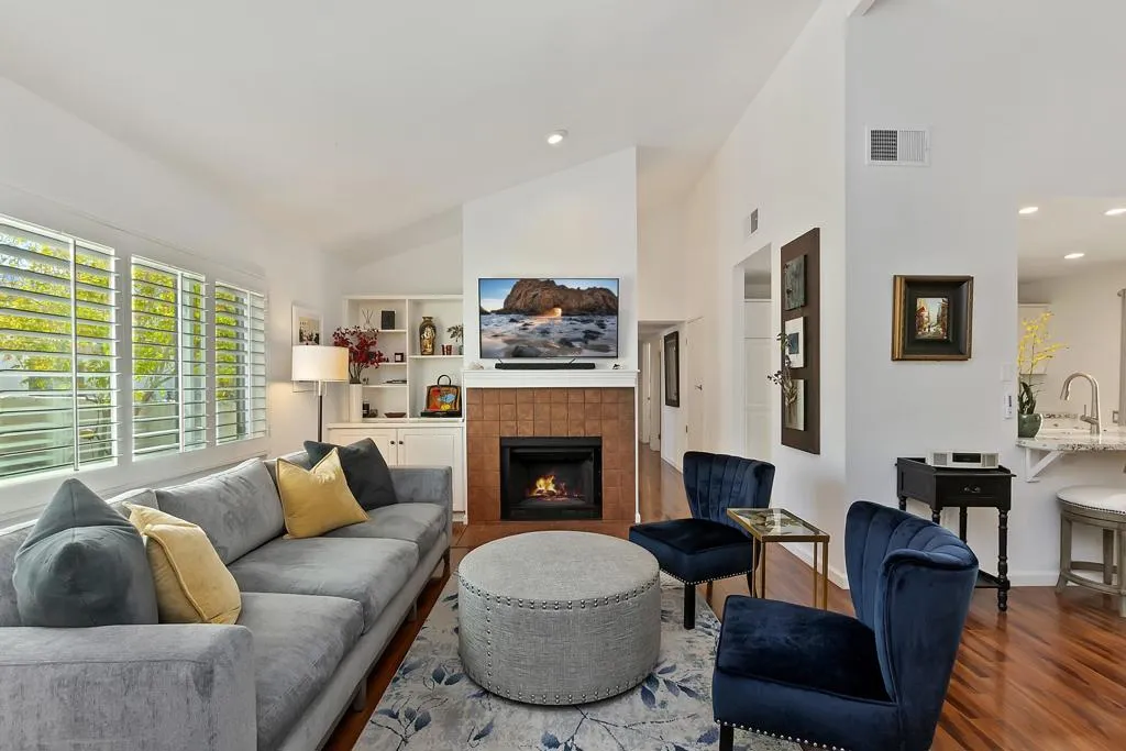 2100 N Sunshine Circle, Palm Springs, California 92264 home-pic-11