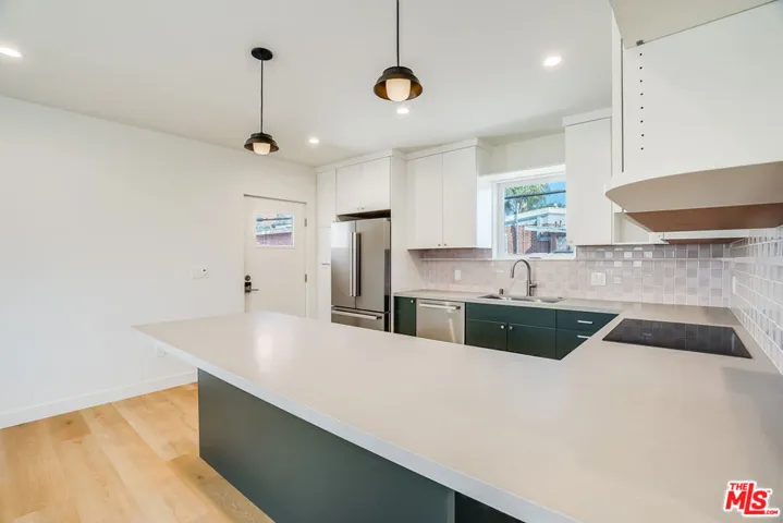 1780 Midvale Avenue, Los Angeles, California 90024