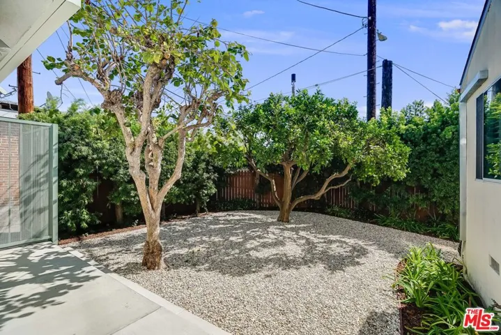1780 Midvale Avenue, Los Angeles, California 90024