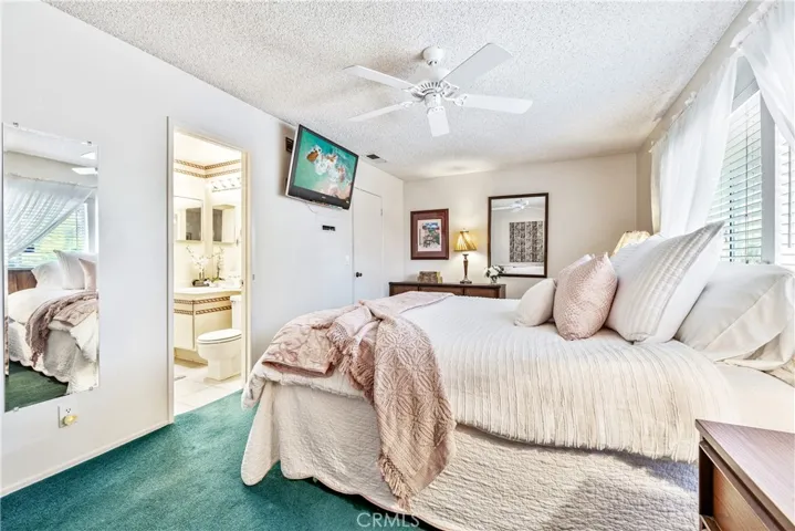 Primary en-suite