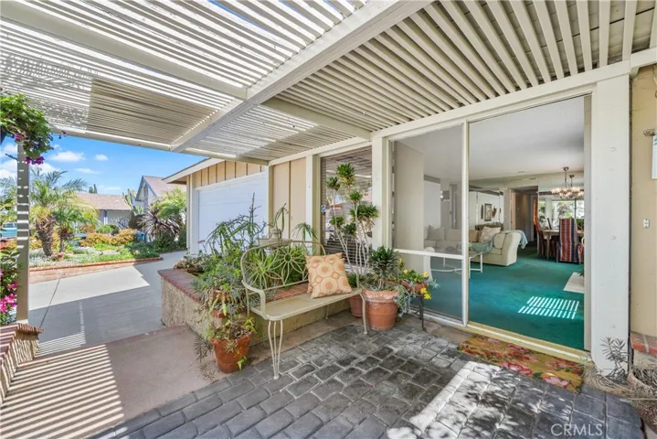 Front porch area