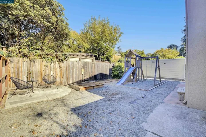 850 Collier Dr, San Leandro, California 94577